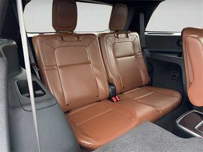 2023 Lincoln Aviator, $53990. Photo 11