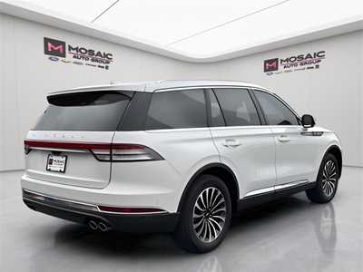 2023 Lincoln Aviator, $53990. Photo 3