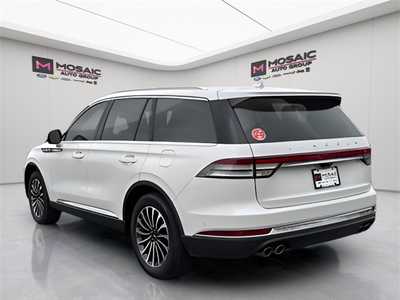 2023 Lincoln Aviator, $53990. Photo 5