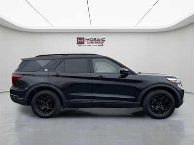2023 Ford Explorer, $37990. Photo 2