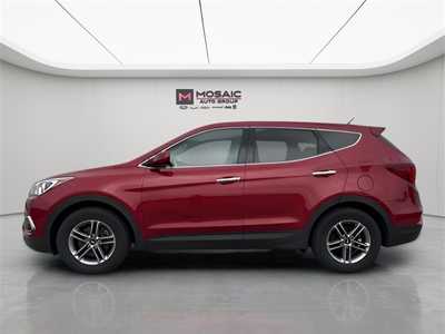 2018 Hyundai Santa Fe, $15990. Photo 6
