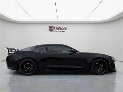 2018 Chevrolet Camaro, $79990. Photo 2