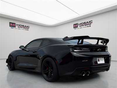2018 Chevrolet Camaro, $79990. Photo 5