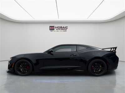 2018 Chevrolet Camaro, $79990. Photo 6
