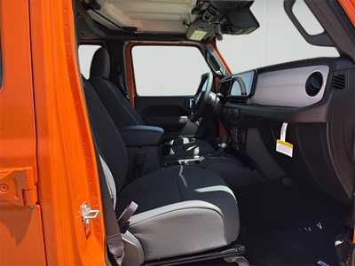 2025 Jeep Gladiator, $51500. Photo 10