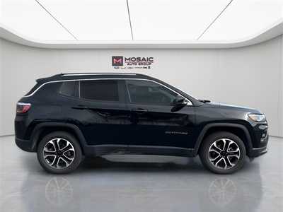2022 Jeep Compass, $21990. Photo 2