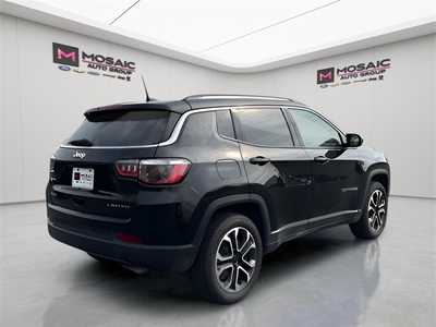 2022 Jeep Compass, $21990. Photo 3
