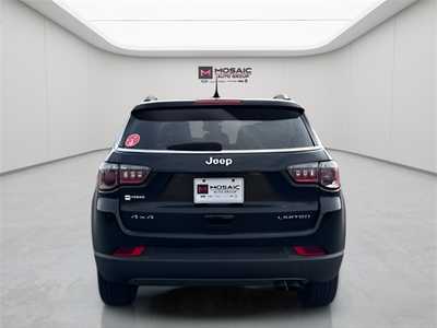 2022 Jeep Compass, $21990. Photo 4