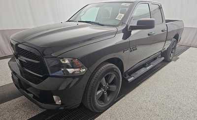 2017 RAM 1500 Ext Cab, $24990. Photo 3