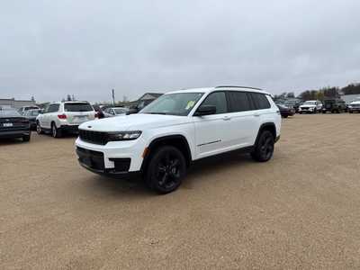 2023 Jeep Grand Cherokee L, $33990. Photo 3