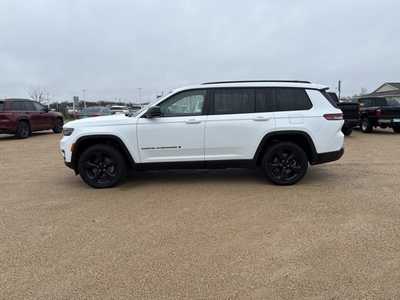 2023 Jeep Grand Cherokee L, $33990. Photo 4