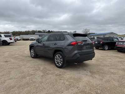 2022 Toyota RAV4, $33990. Photo 5