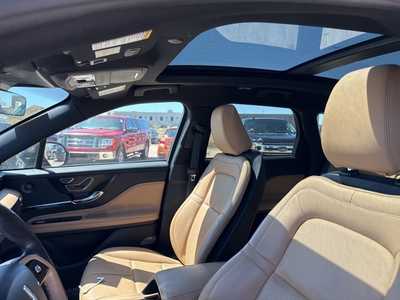 2022 Lincoln Corsair, $32990. Photo 6