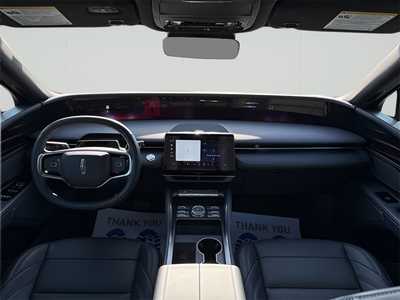 2024 Lincoln Nautilus, $43990. Photo 12