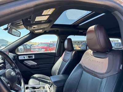 2021 Ford Explorer, $36990. Photo 6