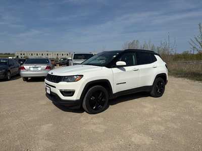 2020 Jeep Compass, $18990. Photo 3