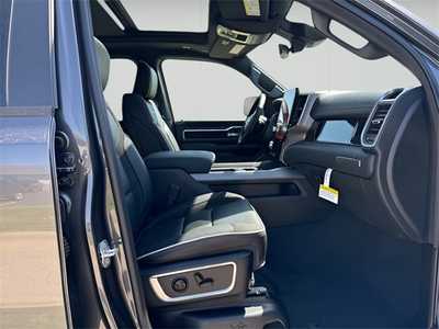 2025 RAM 1500 Crew Cab, $68271. Photo 9