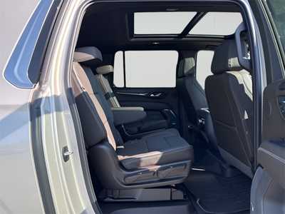 2023 GMC Yukon XL, $68990. Photo 12