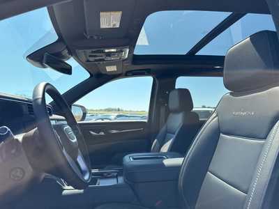 2023 GMC Yukon XL, $70990. Photo 6