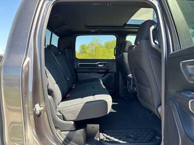 2025 RAM 1500 Crew Cab, $55500. Photo 11