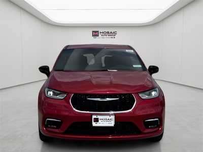 2025 Chrysler Pacifica, $45240. Photo 8