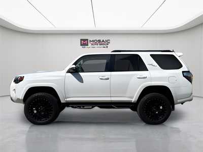 2019 Toyota 4Runner, $35990. Photo 6