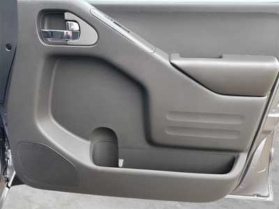 2018 Nissan Frontier, $17990. Photo 9