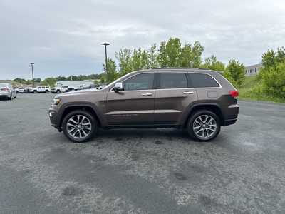 2018 Jeep Grand Cherokee, $19990. Photo 4
