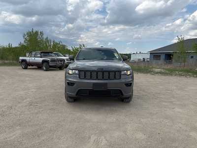 2019 Jeep Grand Cherokee, $14990. Photo 2
