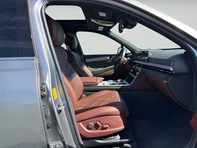 2025 Genesis GV80, $73990. Photo 10