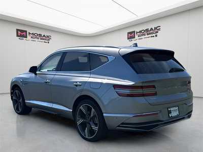 2025 Genesis GV80, $73990. Photo 5