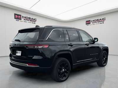2022 Jeep Grand Cherokee, $30990. Photo 3