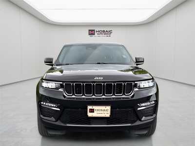 2022 Jeep Grand Cherokee, $30990. Photo 8