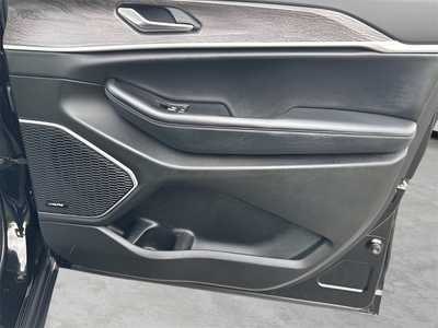 2022 Jeep Grand Cherokee, $30990. Photo 9