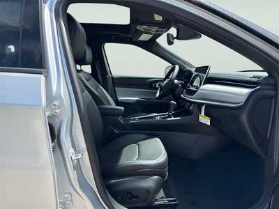 2025 Jeep Compass, $37023. Photo 10