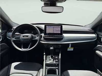 2025 Jeep Compass, $37023. Photo 12