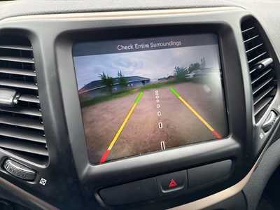 2016 Jeep Cherokee, $13990. Photo 7