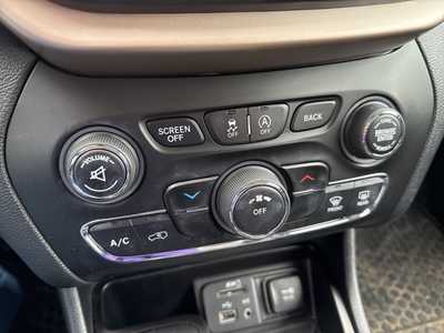 2016 Jeep Cherokee, $13990. Photo 8