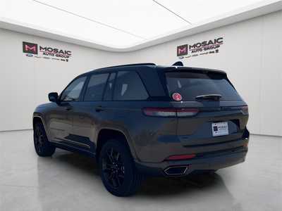 2025 Jeep Grand Cherokee, $62214. Photo 5