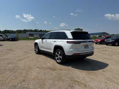2023 Jeep Grand Cherokee, $36990. Photo 5