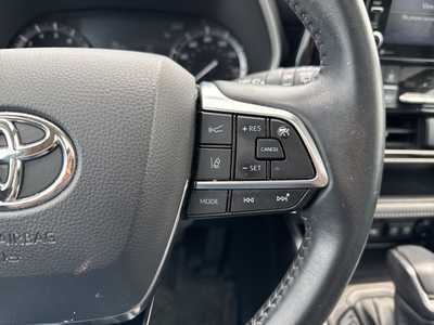 2021 Toyota Highlander, $34990. Photo 11
