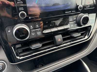 2021 Toyota Highlander, $34990. Photo 8