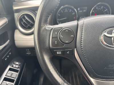 2018 Toyota RAV4, $25990. Photo 11