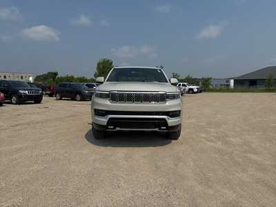 2022 Jeep Grand Wagoneer, $56990. Photo 2