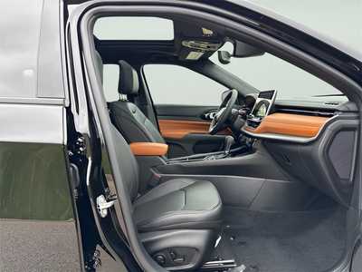 2025 Jeep Compass, $36312. Photo 10