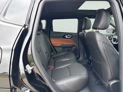 2025 Jeep Compass, $36312. Photo 11