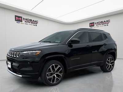 2025 Jeep Compass, $36312. Photo 3