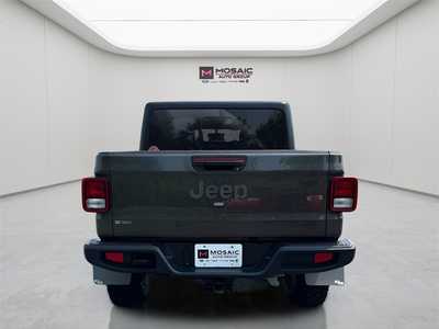 2021 Jeep Gladiator, $29990. Photo 6