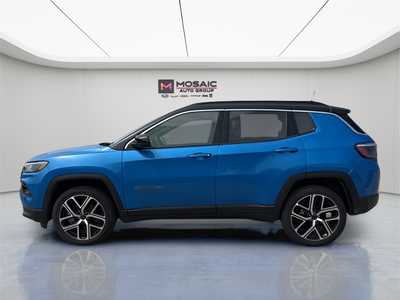 2025 Jeep Compass, $31499. Photo 4