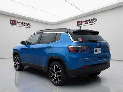 2025 Jeep Compass, $31499. Photo 5